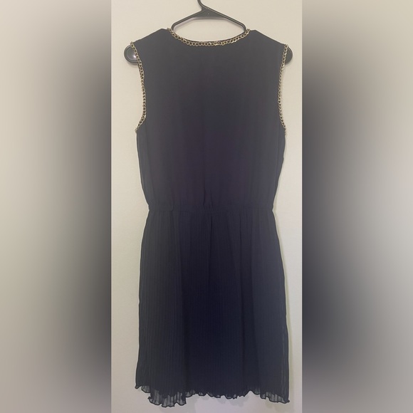 B darling navy blue sleeveless dress - Picture 2 of 6